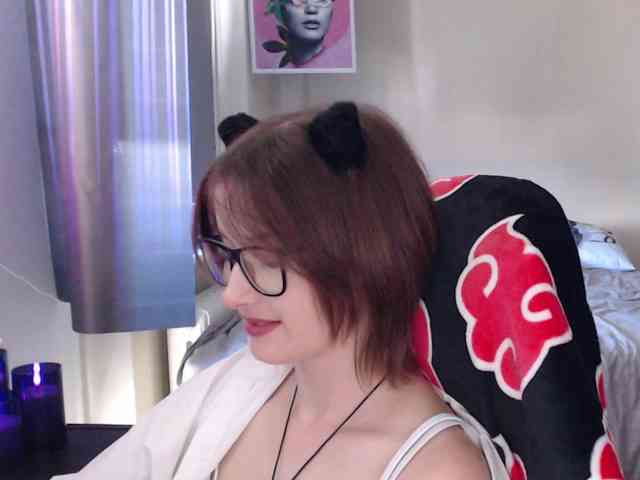 Cherry-Luna webcam