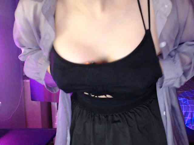 Cherry-Luna webcam