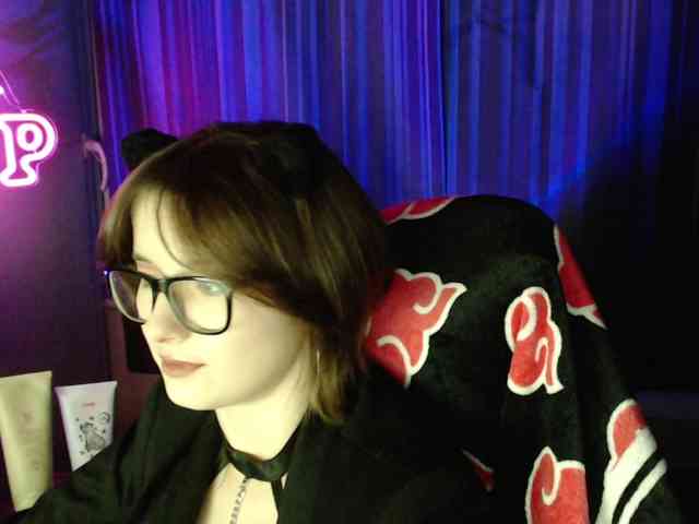 Cherry-Luna webcam