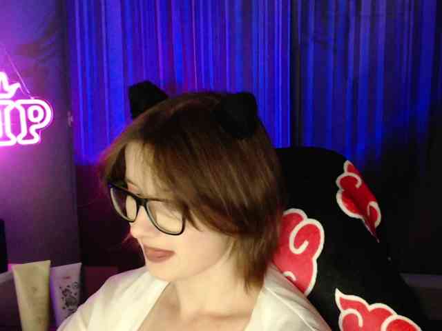 Cherry-Luna Live Webcam on BongaCams