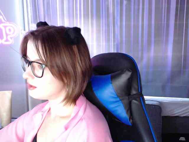 Cherry-Luna webcam