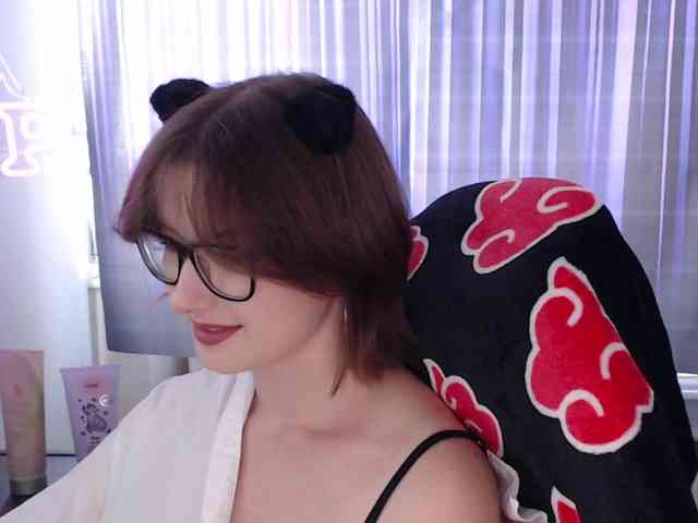 Cherry-Luna webcam