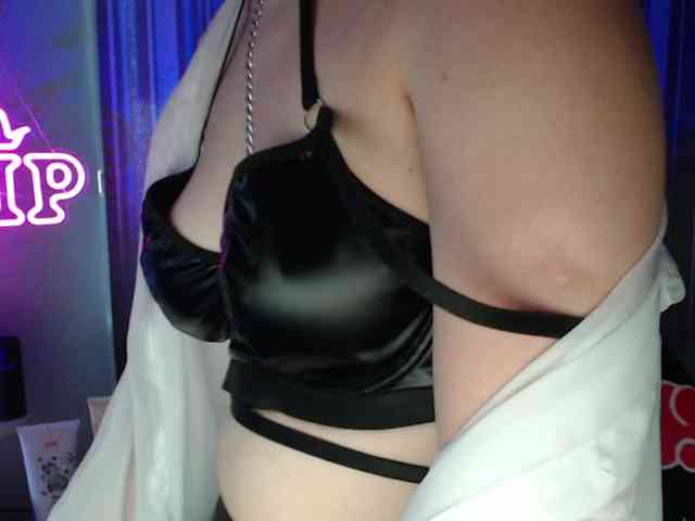 Cherry-Luna webcam
