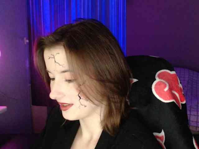 Model: Cherry-Luna