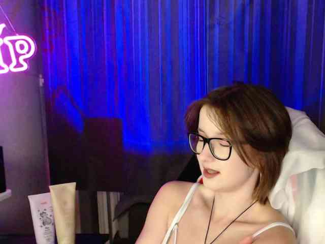 Cherry-Luna webcam