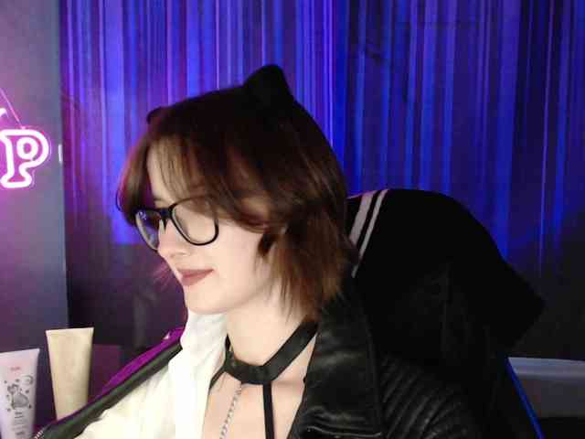 Cherry-Luna webcam