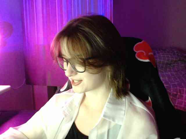 Cherry-Luna webcam