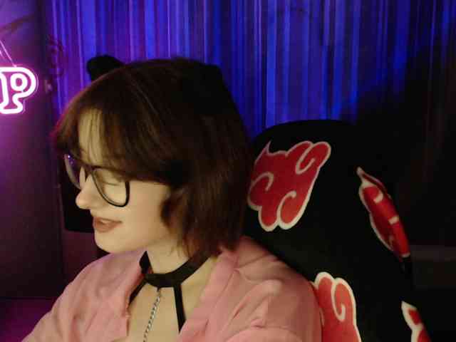 Cherry-Luna webcam