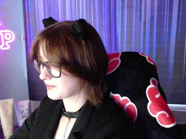 Cherry-Luna Live Webcam on BongaCams
