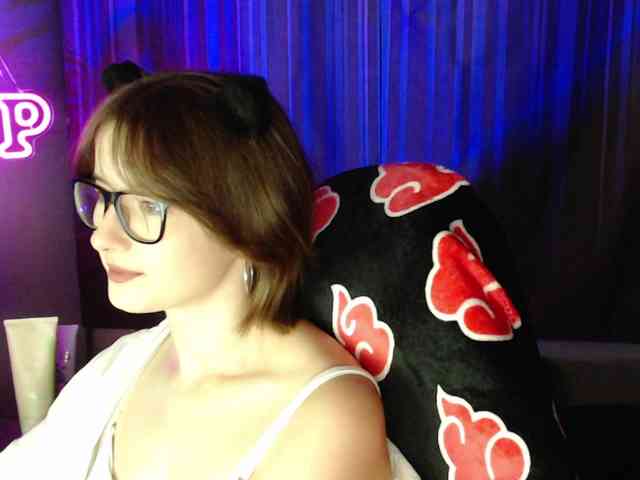 Cherry-Luna webcam