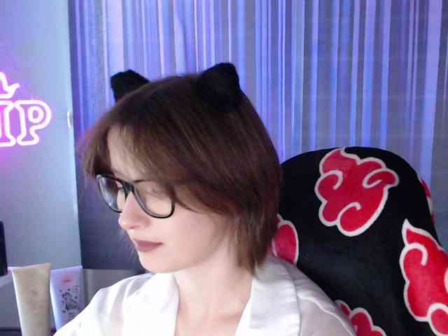 Cherry-Luna webcam