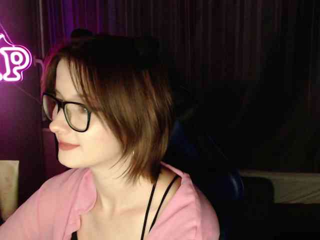 Cherry-Luna webcam