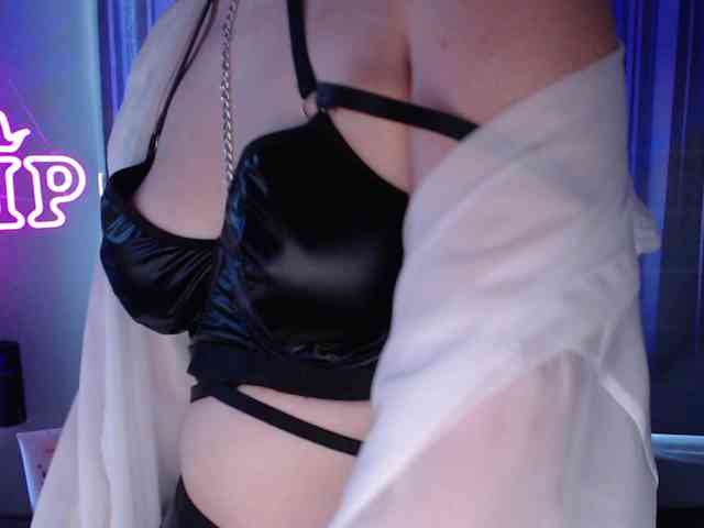 Cherry-Luna webcam