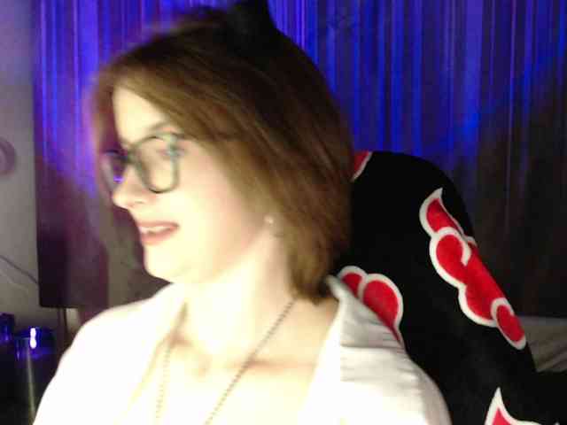 Cherry-Luna webcam