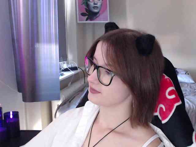 Cherry-Luna webcam