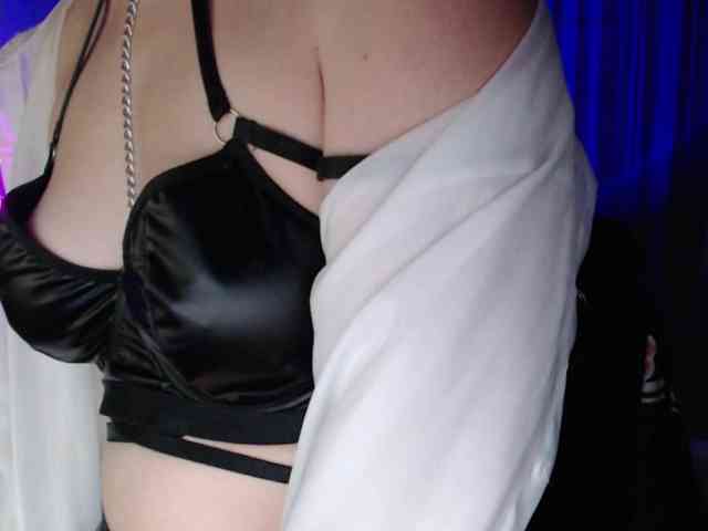 Cherry-Luna webcam