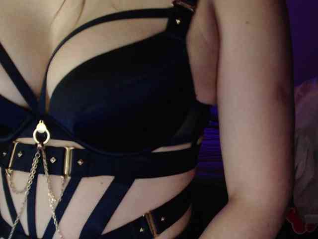 Cherry-Luna webcam