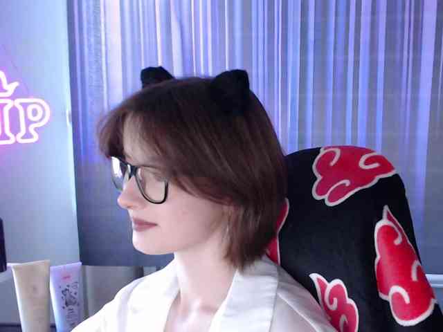 Cherry-Luna Live Webcam on BongaCams