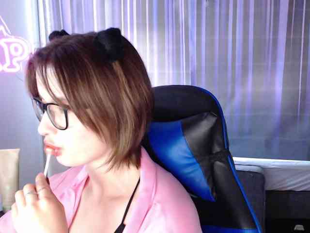 Cherry-Luna webcam