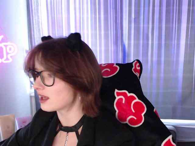 Cherry-Luna Live Webcam on BongaCams