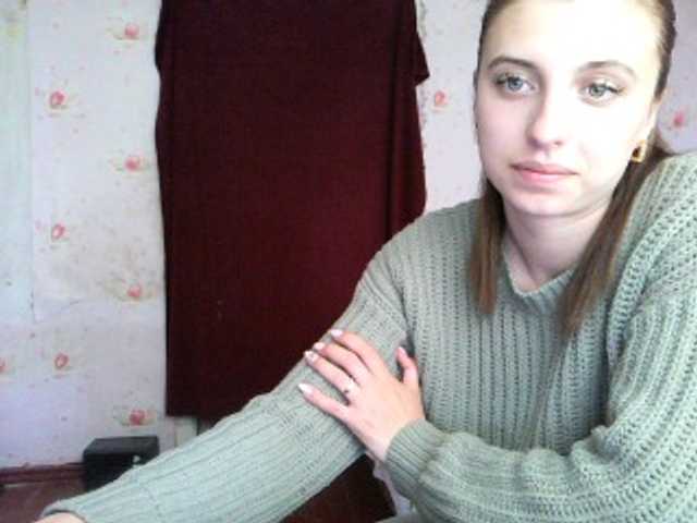 Chat with MilaBels live cam