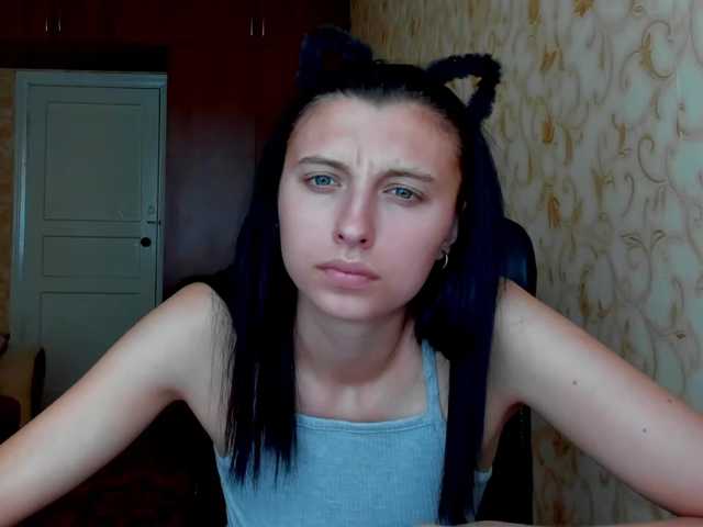 MilaBels live on BongaCams