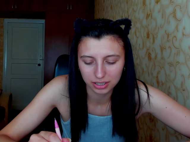 MilaBels live cam