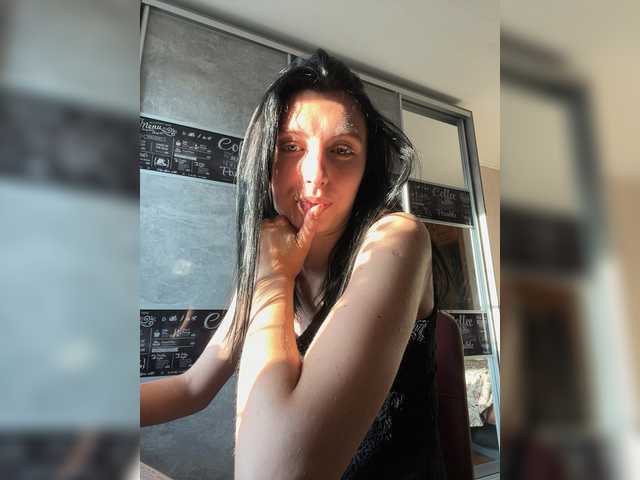 MilaBels live cam on BongaCams