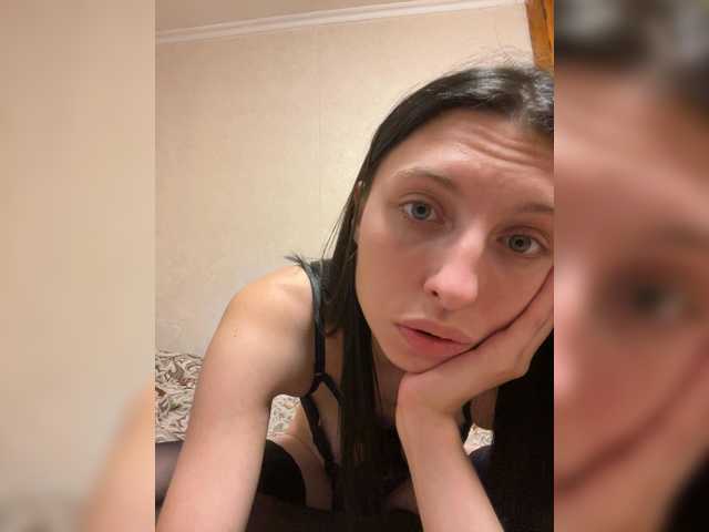 MilaBels live webcam show