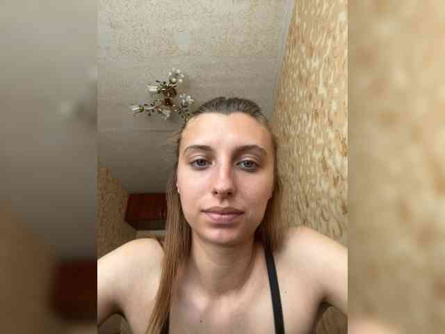 MilaBels webcam