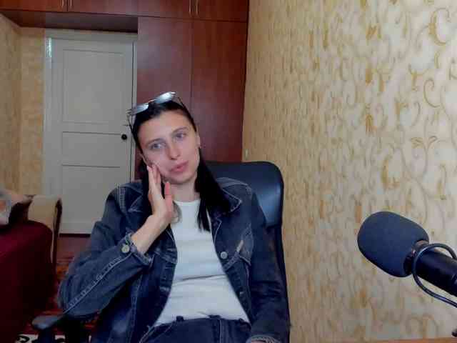 MilaBels webcam