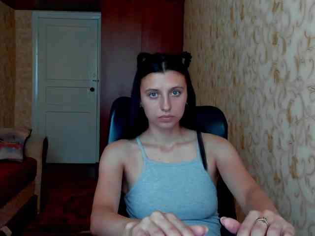 MilaBels webcam