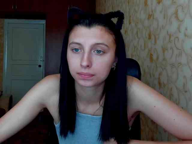MilaBels webcam