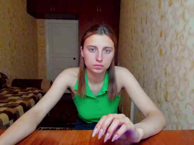 MilaBels webcam