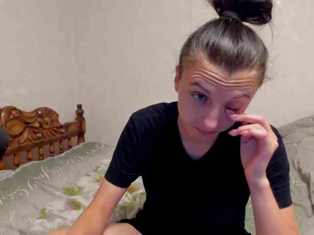MilaBels webcam