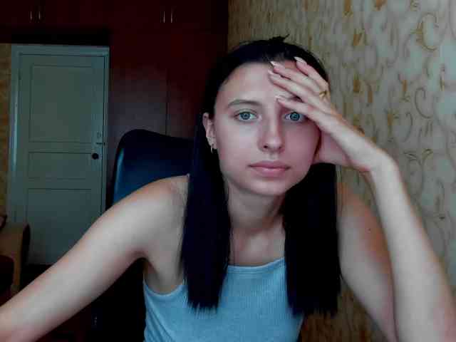MilaBels webcam
