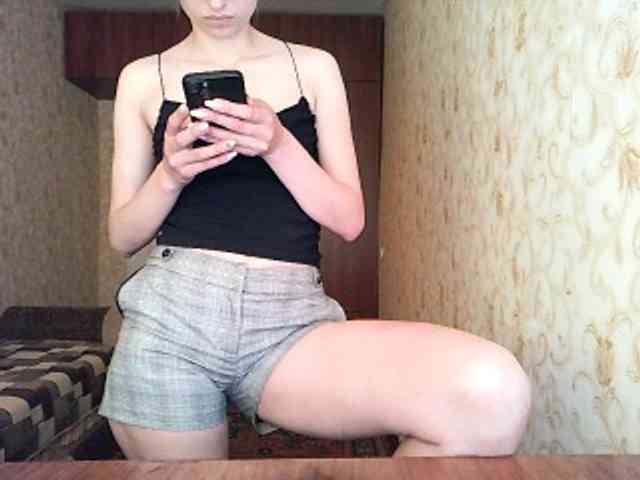 MilaBels webcam