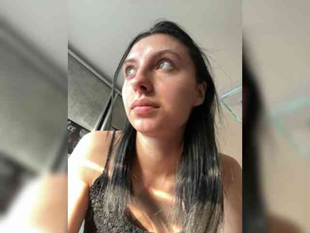 MilaBels webcam