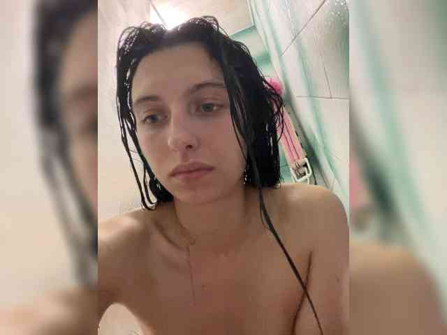 MilaBels webcam