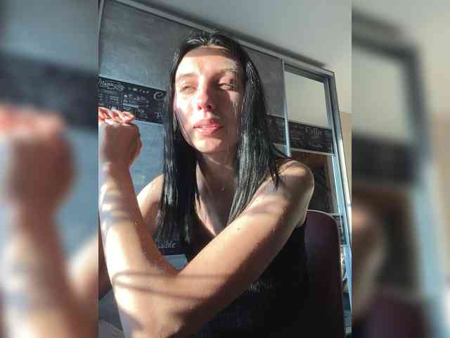 MilaBels webcam
