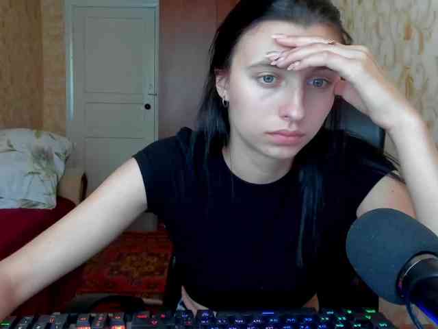 MilaBels webcam