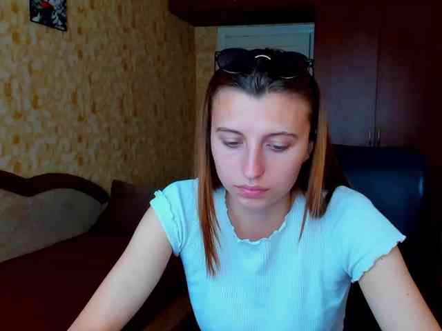 MilaBels webcam