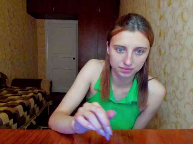 MilaBels webcam