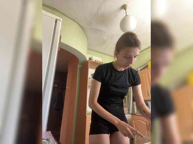 MilaBels webcam