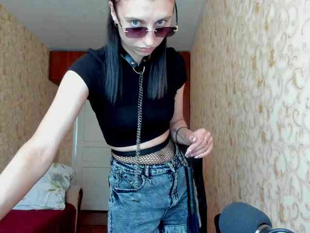 MilaBels webcam