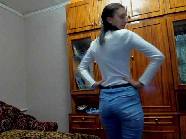 MilaBels webcam