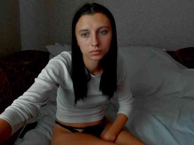 MilaBels webcam
