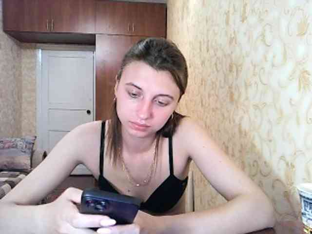 MilaBels webcam