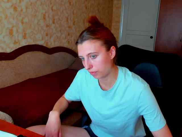 MilaBels webcam