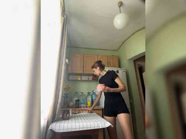 MilaBels webcam